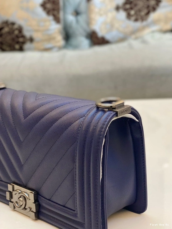 First Bag Ru CHANEL BOY BAG 25CM 0819